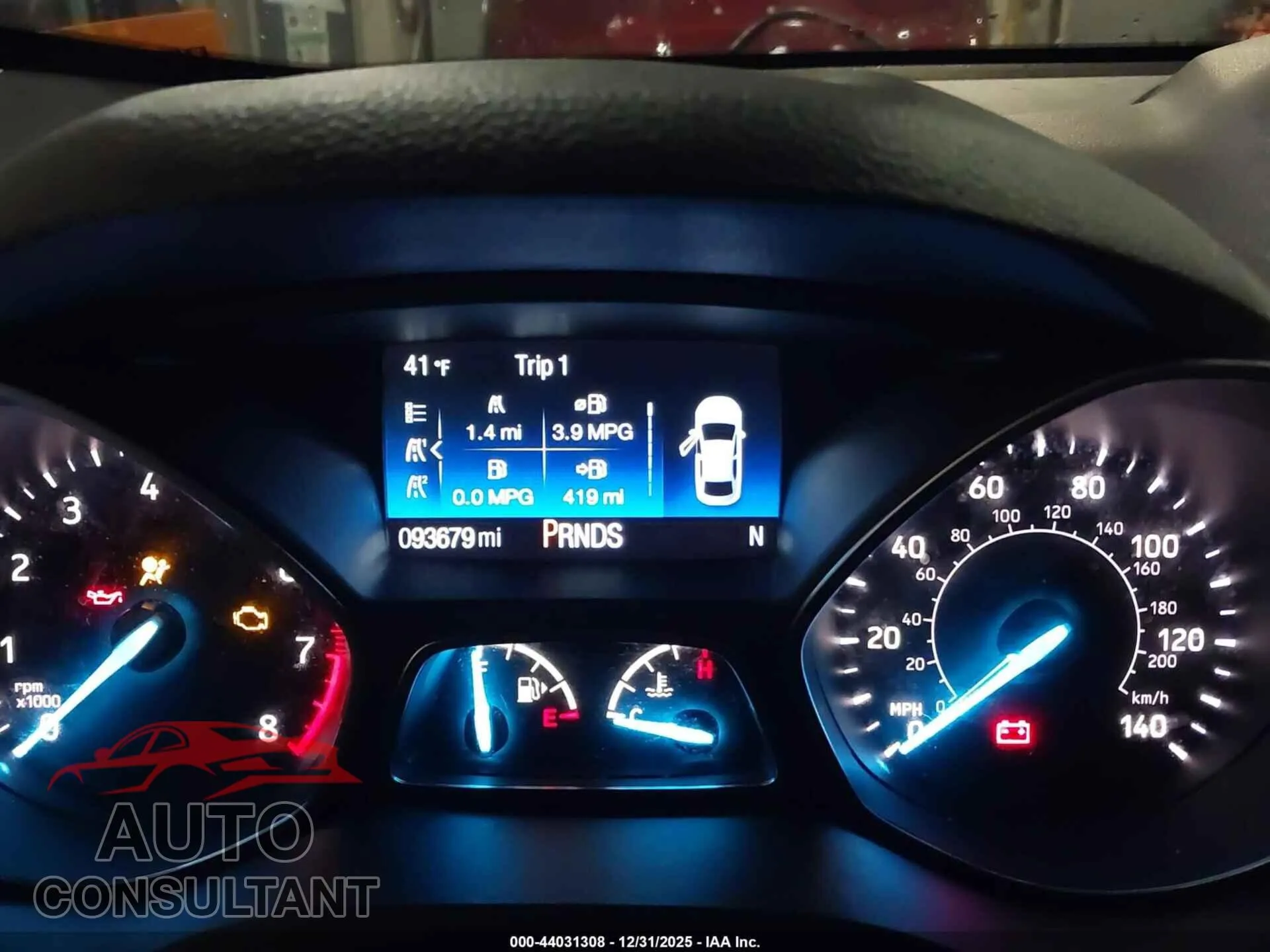 2019 FORD ESCAPE Damaged VIN 1FMCU0F79KUB24040 – exterior detail