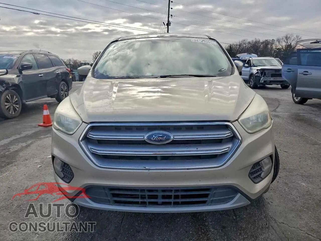 2017 FORD ESCAPE Damaged VIN 1FMCU0GD2HUA52952 – interior seats