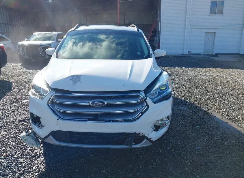 2017 FORD Escape Used VIN 1FMCU0GD2HUB50959 – interior seats