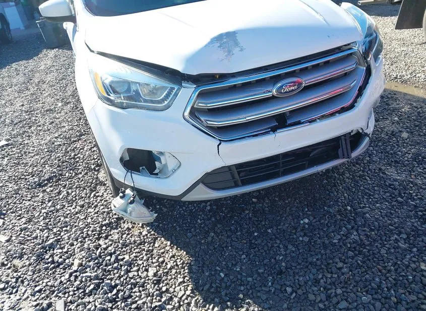 2017 FORD Escape Used VIN 1FMCU0GD2HUB50959 – photo 13