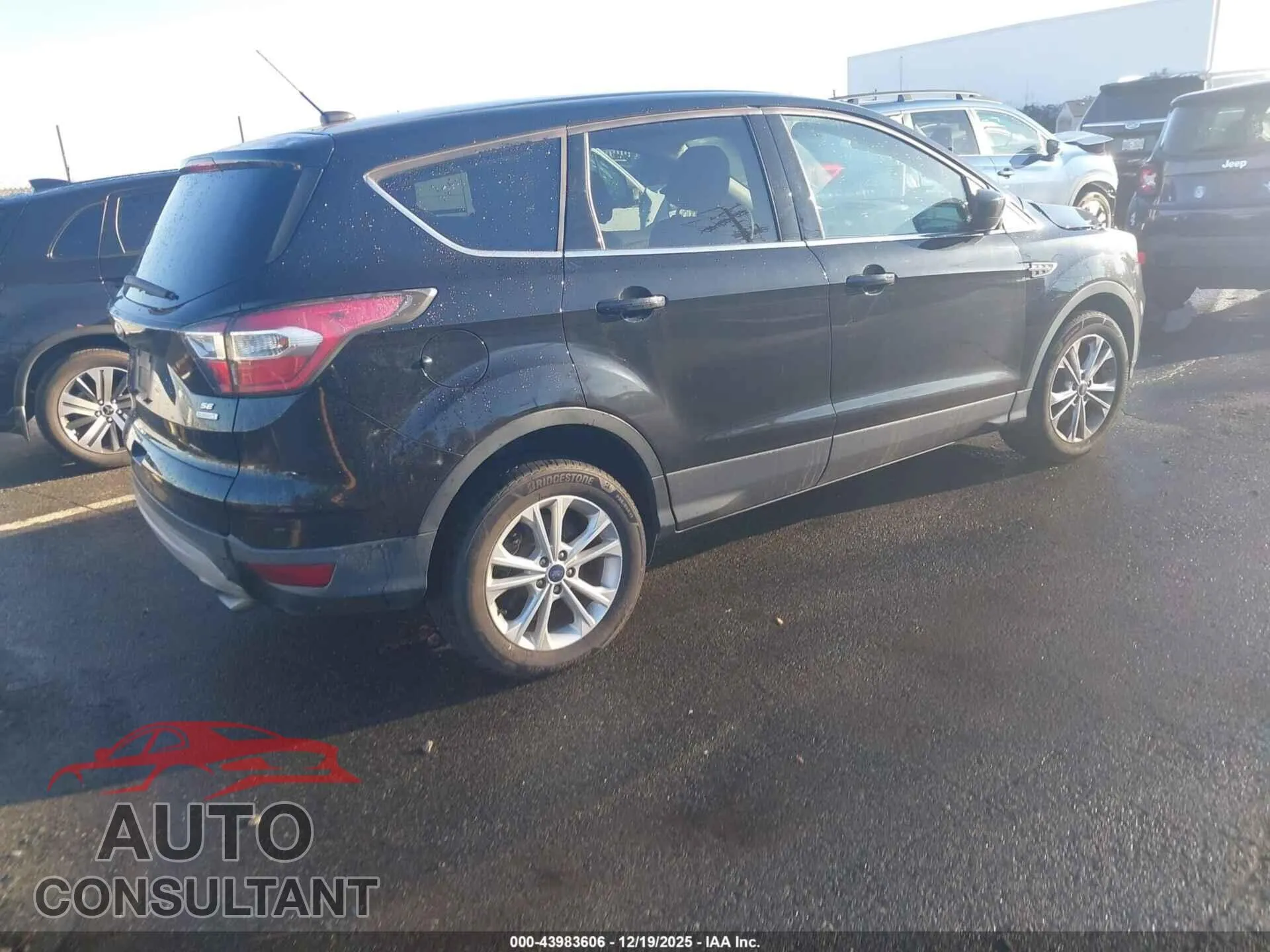 2017 FORD ESCAPE Damaged VIN 1FMCU0GD5HUA75092 – dashboard