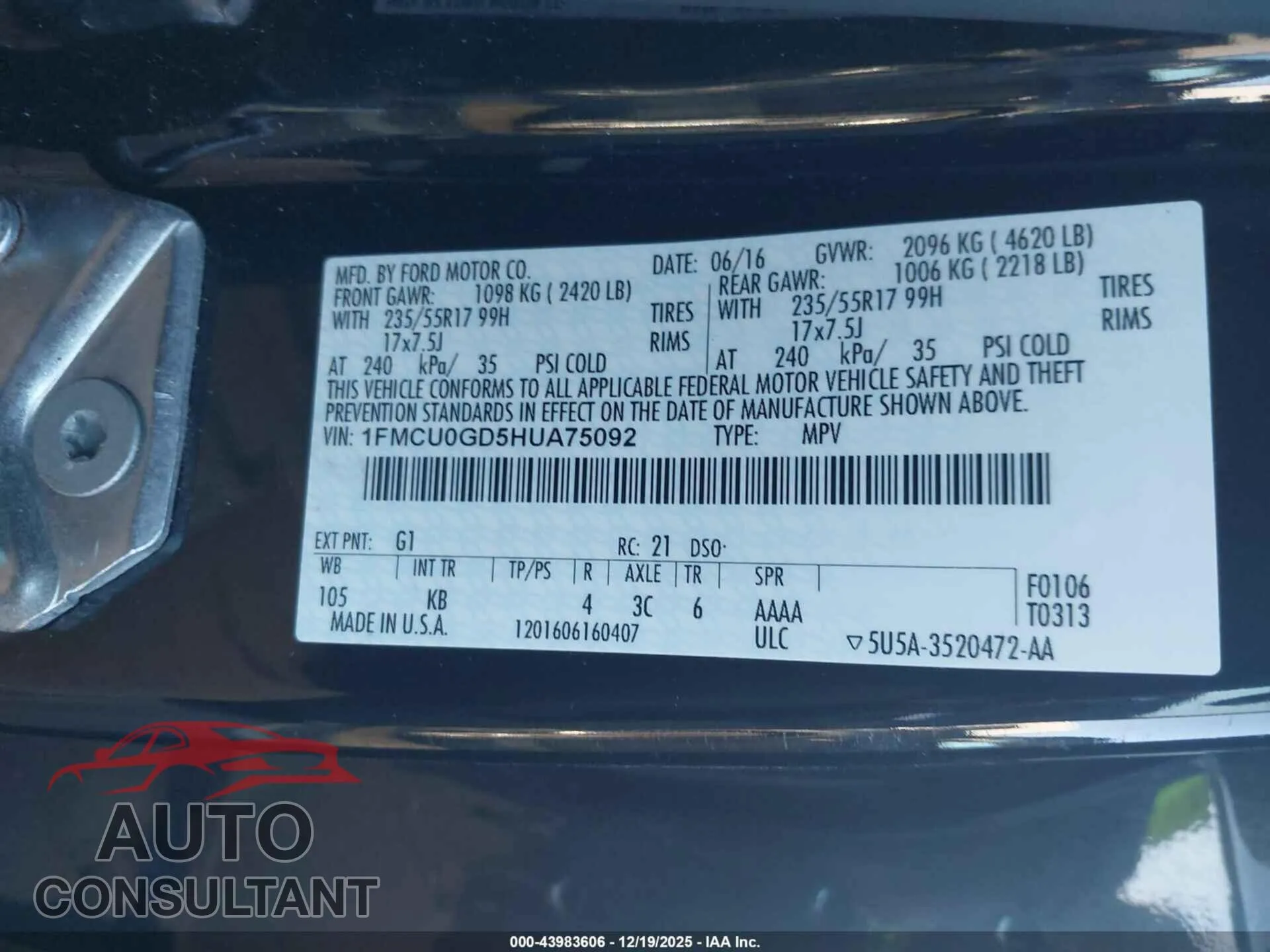 2017 FORD ESCAPE Damaged VIN 1FMCU0GD5HUA75092 – trunk area