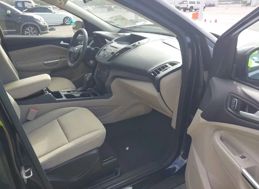 2018 FORD Escape Used VIN 1FMCU0GD8JUB47649 – exterior detail