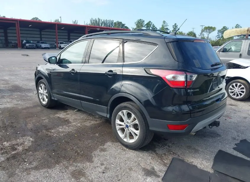 2018 FORD Escape Used VIN 1FMCU0GD8JUB47649 – photo 11