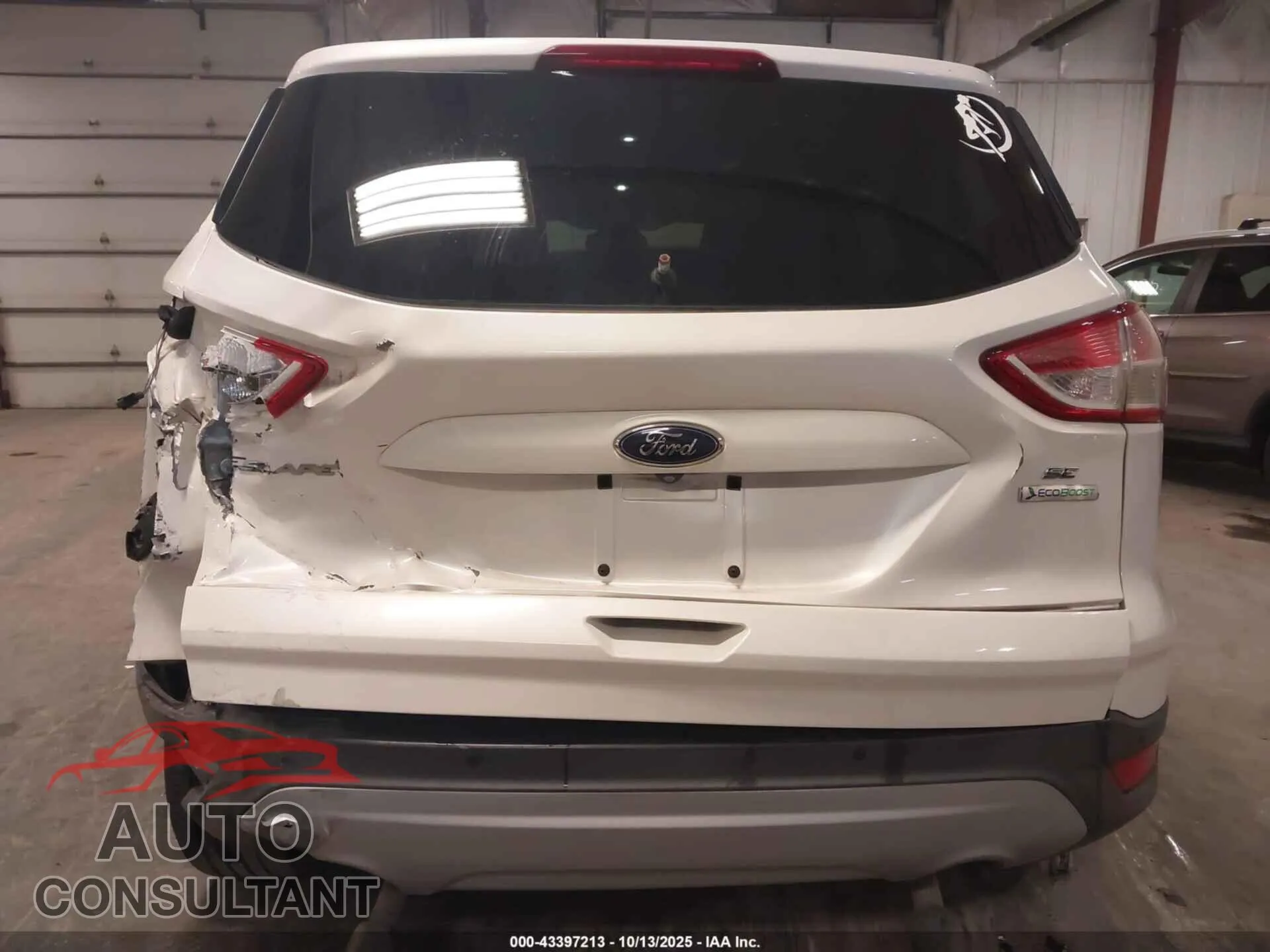 2014 FORD ESCAPE Damaged VIN 1FMCU0GX8EUB70705 – engine bay
