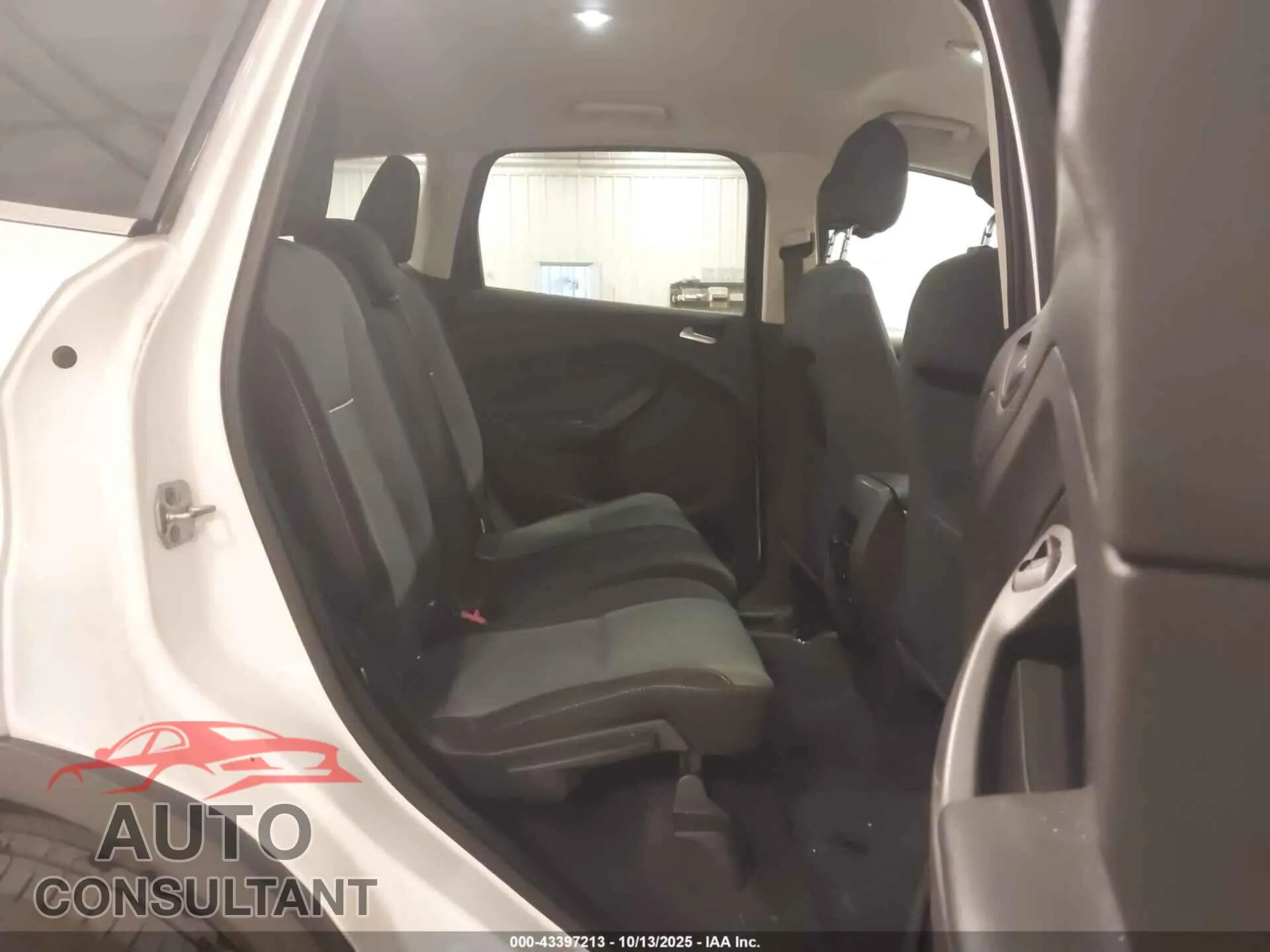 2014 FORD ESCAPE Damaged VIN 1FMCU0GX8EUB70705 – undercarriage