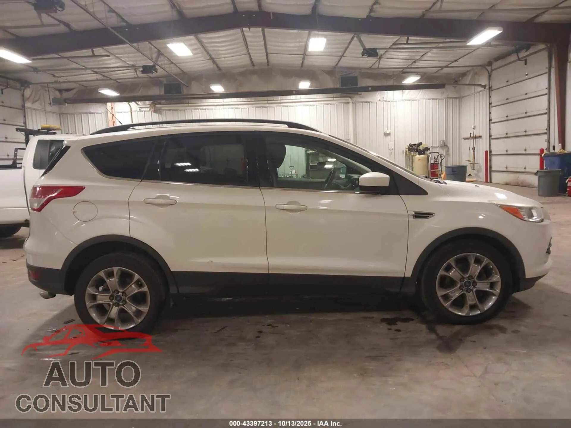 2014 FORD ESCAPE Damaged VIN 1FMCU0GX8EUB70705 – photo 14