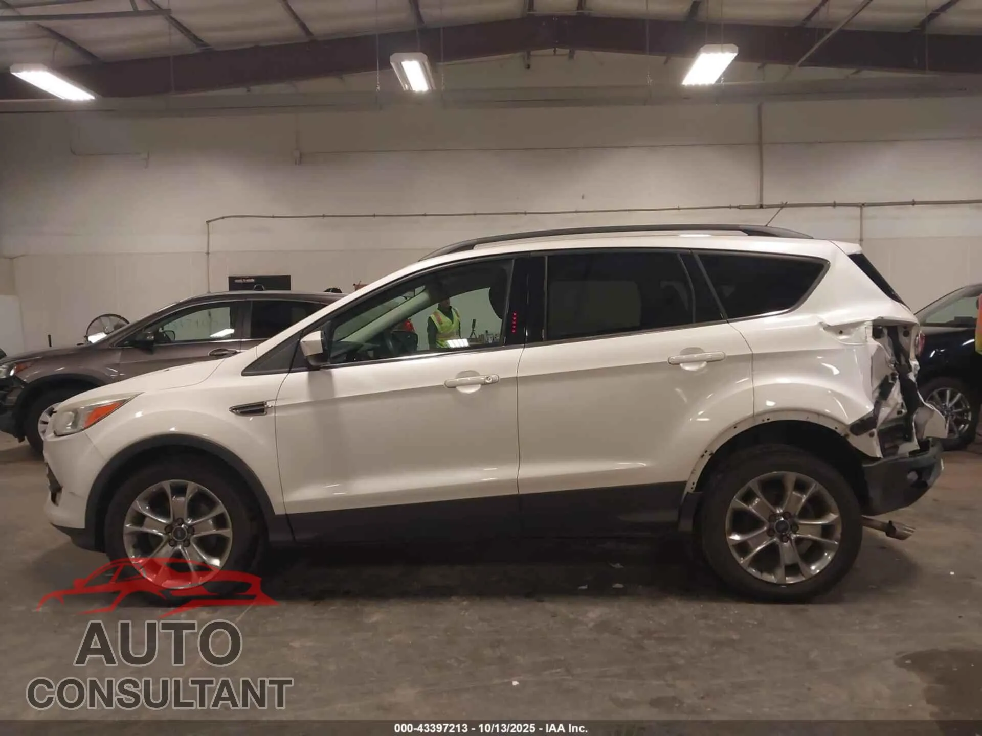 2014 FORD ESCAPE Damaged VIN 1FMCU0GX8EUB70705 – photo 15