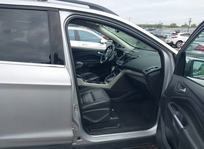 2013 Ford Escape Used VIN 1FMCU0HX3DUB17343 – front exterior