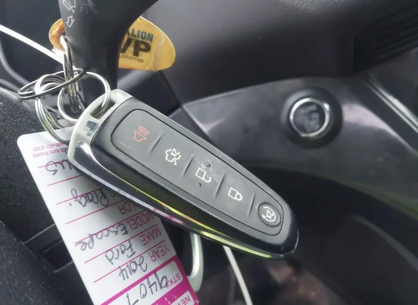 2014 FORD Escape Used VIN 1FMCU0J97EUC67095 – photo 11