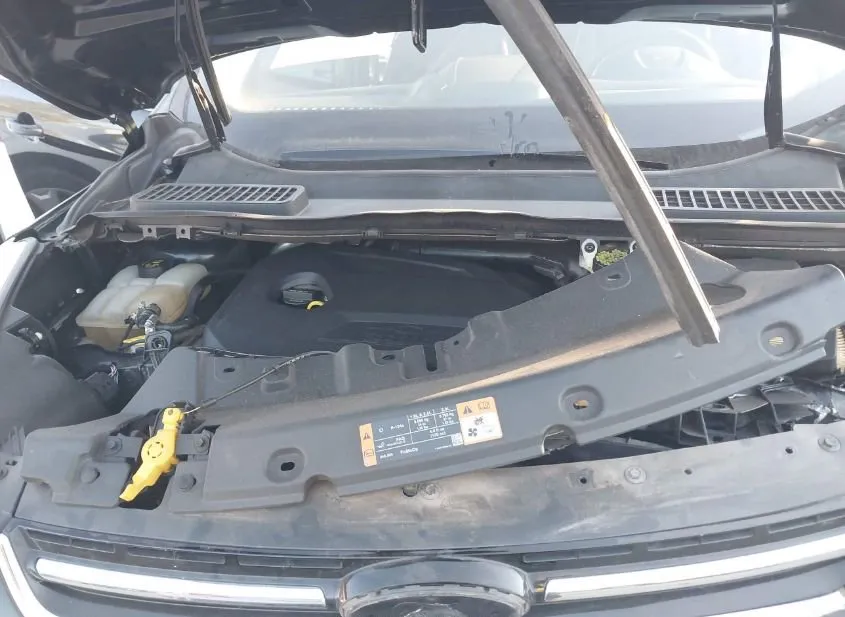 2014 FORD Escape Used VIN 1FMCU0JX6EUE10164 – trunk area