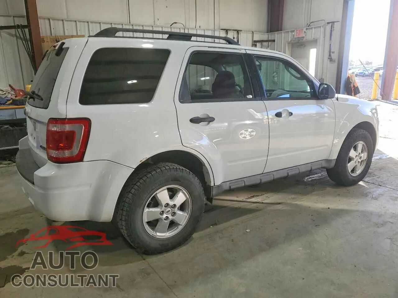 2009 FORD ESCAPE Damaged VIN 1FMCU93GX9KC35050 – side profile