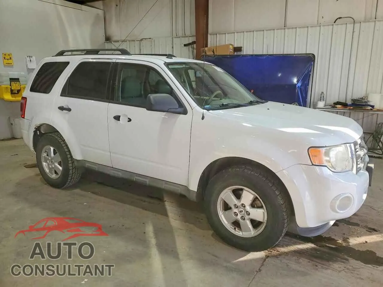 2009 FORD ESCAPE Damaged VIN 1FMCU93GX9KC35050 – dashboard