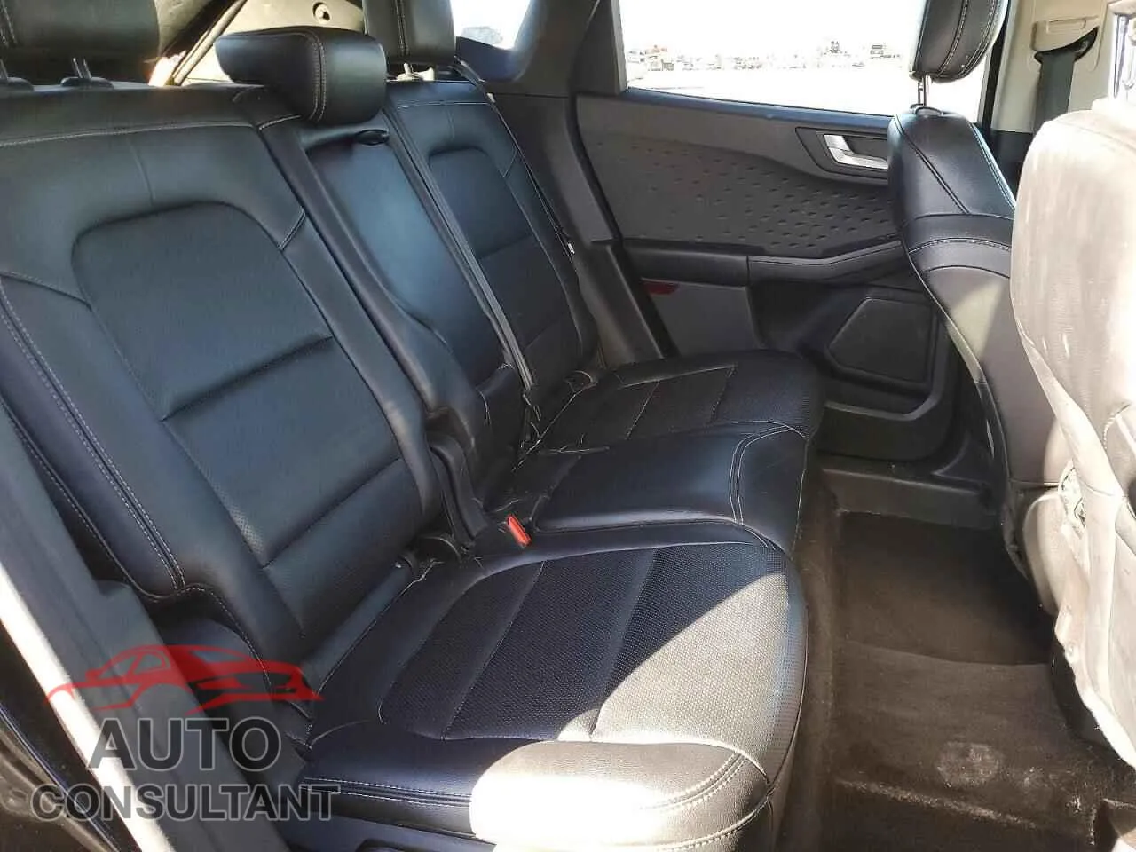 2020 FORD ESCAPE Damaged VIN 1FMCU9BZ3LUB74090 – photo 11 2020 FORD ESCAPE Damaged VIN 1FMCU9BZ3LUB74090 – photo 11