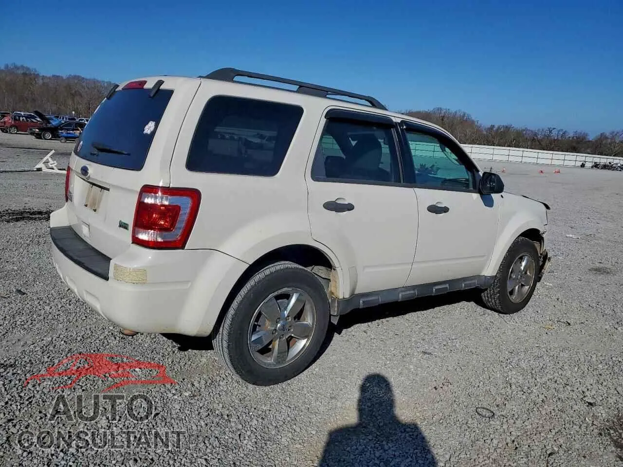 2011 FORD ESCAPE Damaged VIN 1FMCU9DG2BKB19961 – side profile