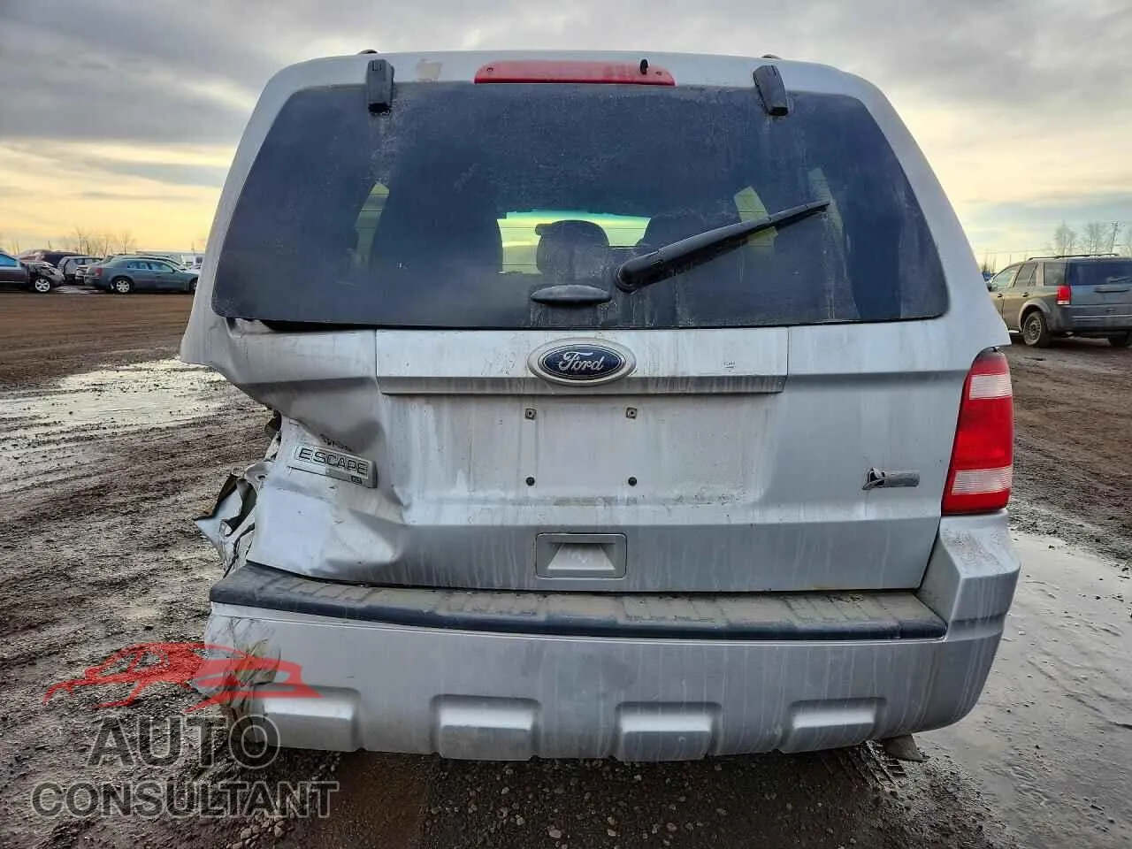 2012 FORD ESCAPE Damaged VIN 1FMCU9DG6CKA17984 – engine bay