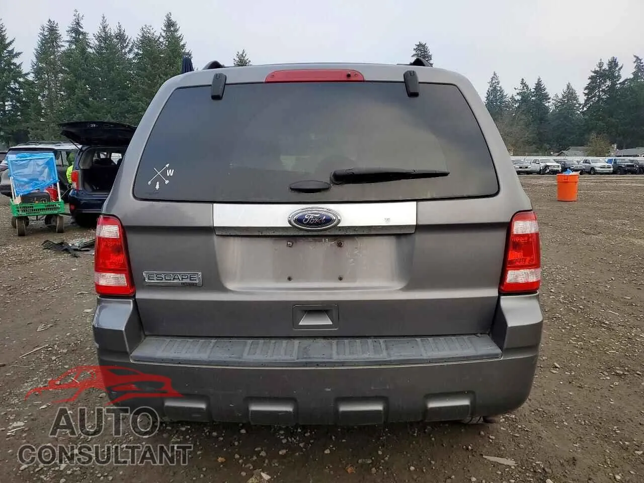 2011 FORD ESCAPE Damaged VIN 1FMCU9E7XBKB67383 – engine bay