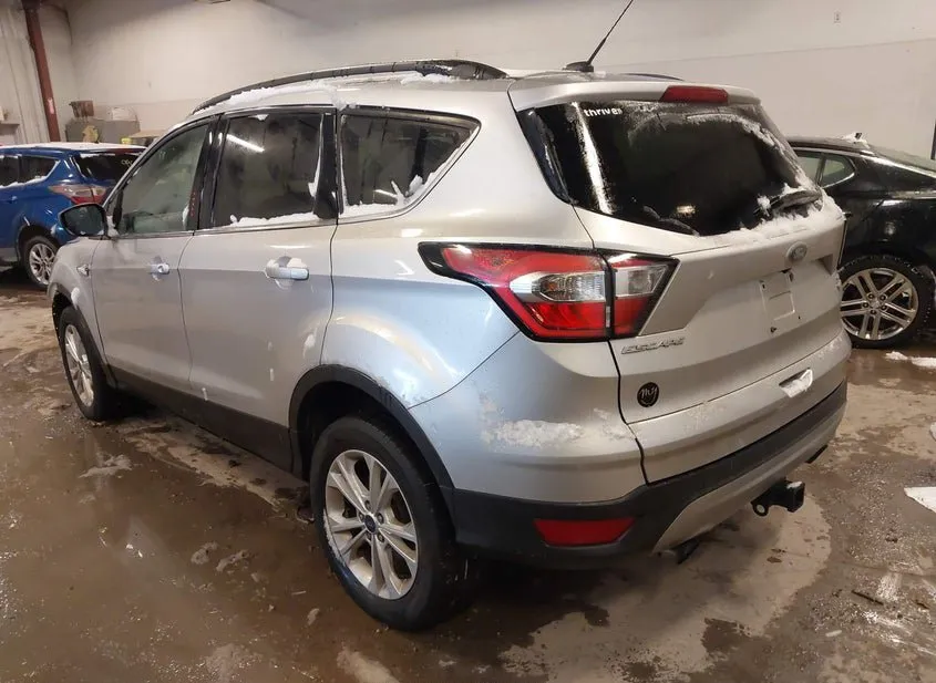 2017 FORD Escape Used VIN 1FMCU9G99HUE46304 – photo 18