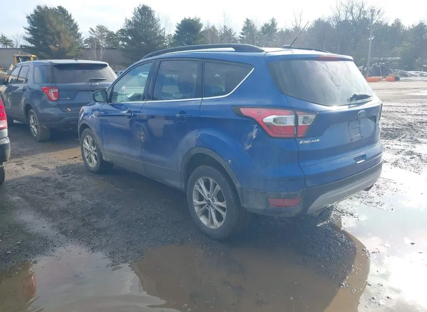2018 FORD Escape Used VIN 1FMCU9GD1JUD31139 – interior seats