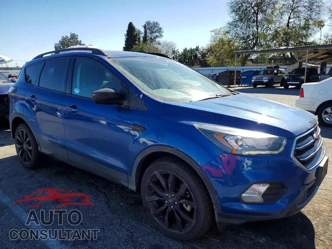2018 FORD ESCAPE Damaged VIN 1FMCU9GD3JUA99546 – dashboard