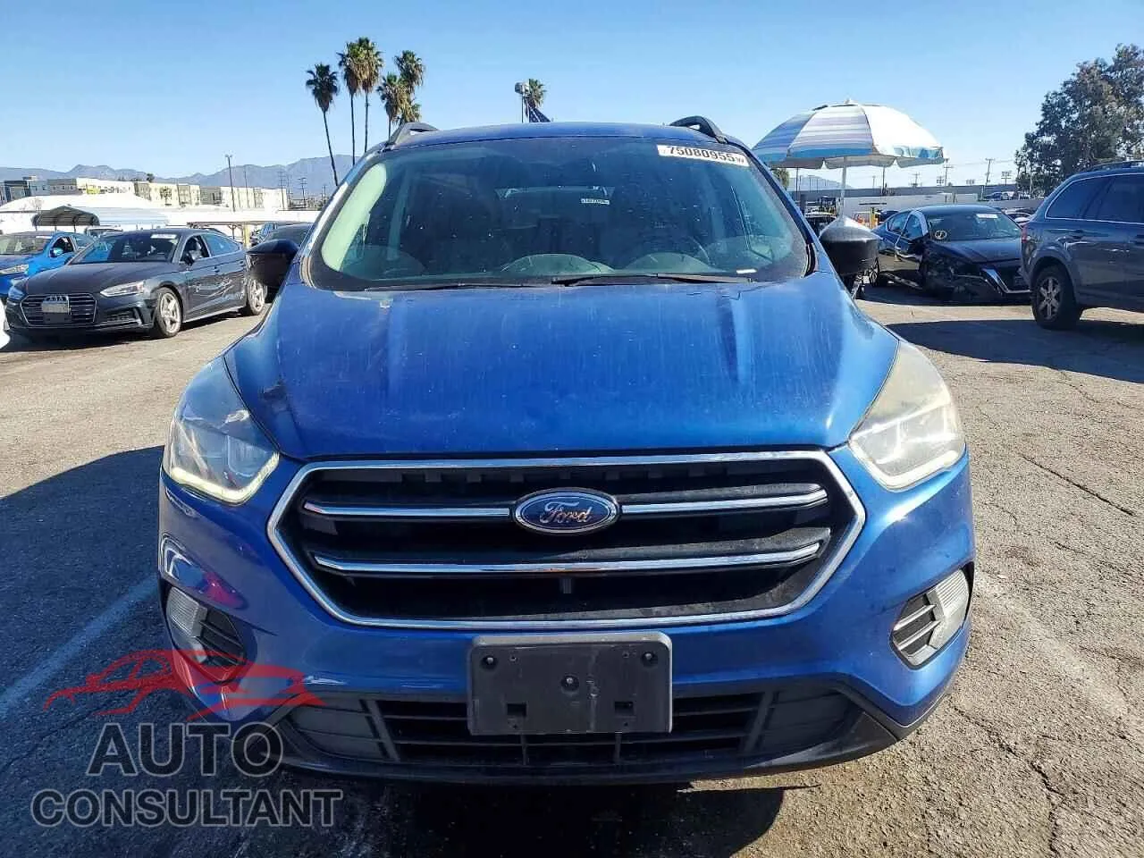 2018 FORD ESCAPE Damaged VIN 1FMCU9GD3JUA99546 – interior seats