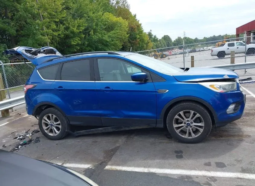 2017 FORD Escape Used VIN 1FMCU9GD5HUA17889 – odometer reading