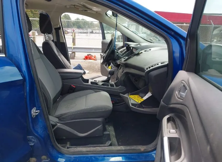 2017 FORD Escape Used VIN 1FMCU9GD5HUA17889 – photo 11