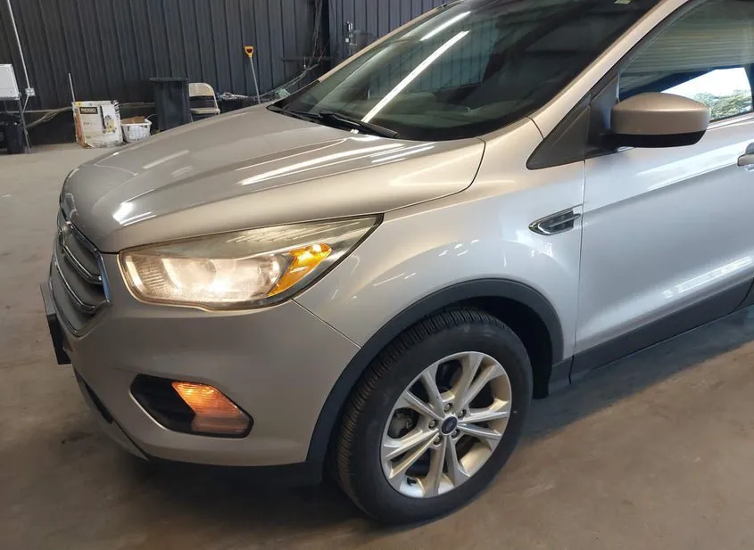 2017 FORD Escape Used VIN 1FMCU9GD6HUE18450 – exterior detail