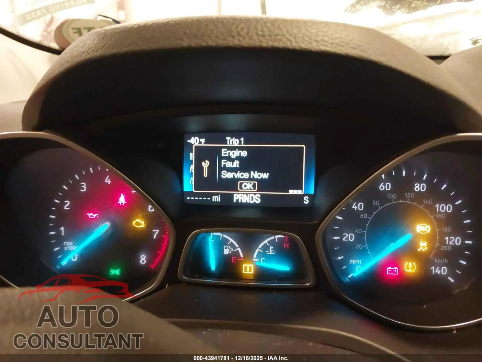 2018 FORD ESCAPE Damaged VIN 1FMCU9GD7JUC58391 – exterior detail