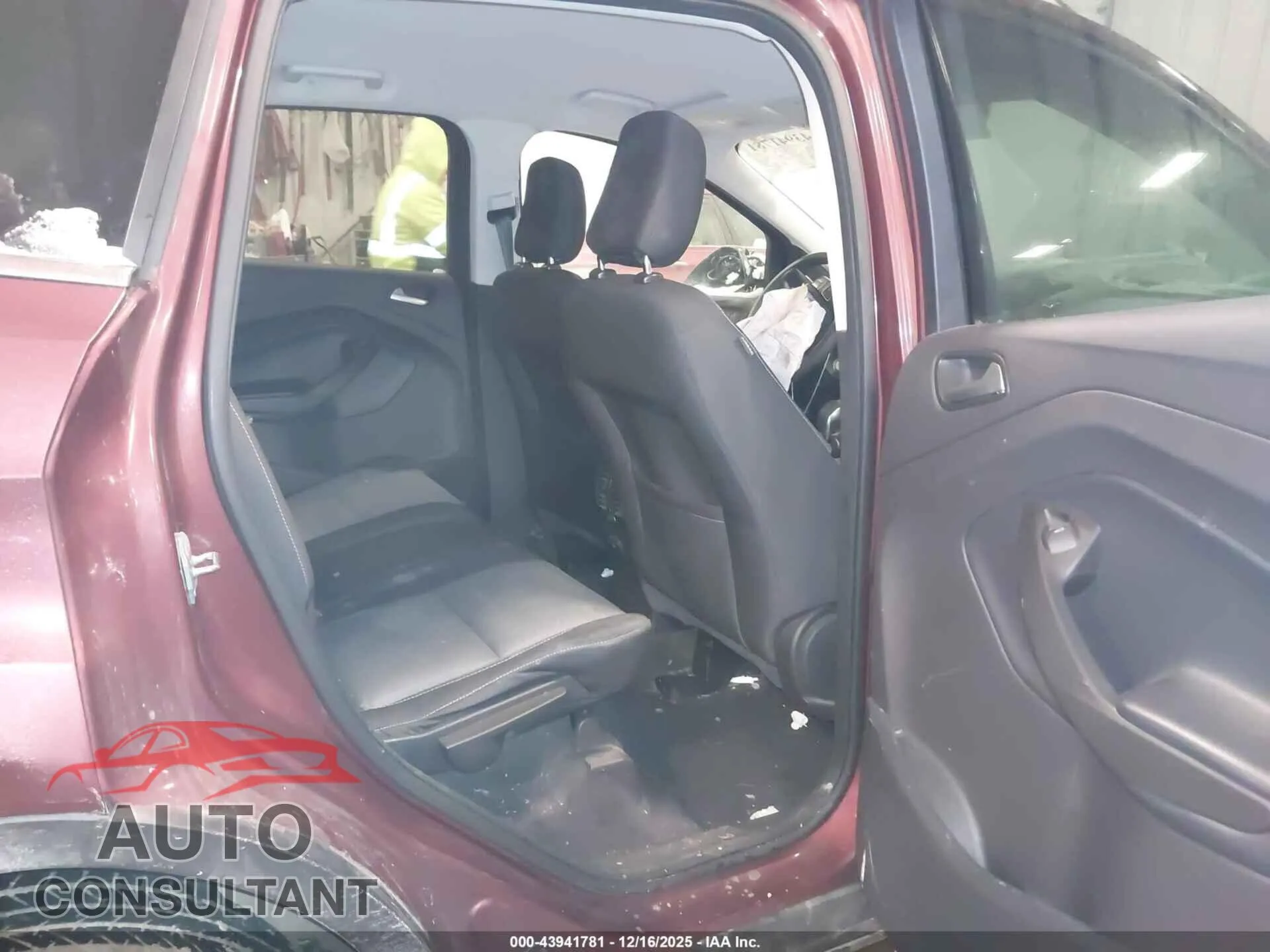 2018 FORD ESCAPE Damaged VIN 1FMCU9GD7JUC58391 – undercarriage