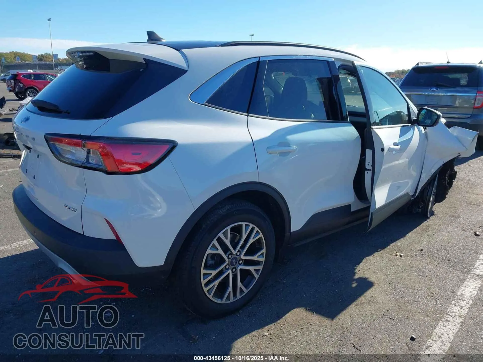 2021 FORD ESCAPE Damaged VIN 1FMCU9H6XMUB34460 – dashboard