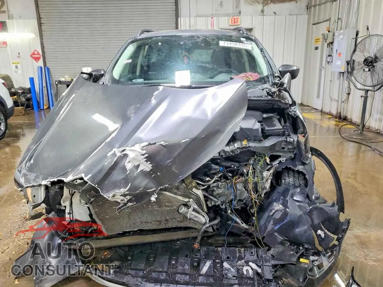 2019 FORD ESCAPE Damaged VIN 1FMCU9HD0KUB22149 – interior seats