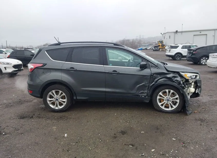2018 FORD Escape Used VIN 1FMCU9HD1JUA77950 – photo 11