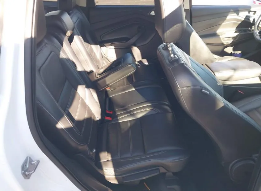 2018 FORD Escape Used VIN 1FMCU9HDXJUB40169 – photo 19