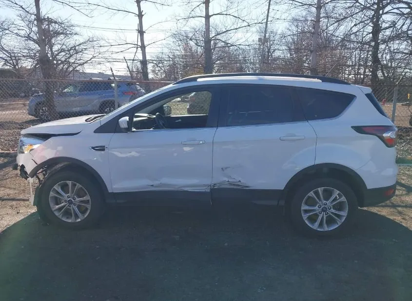 2018 FORD Escape Used VIN 1FMCU9HDXJUB40169 – engine bay