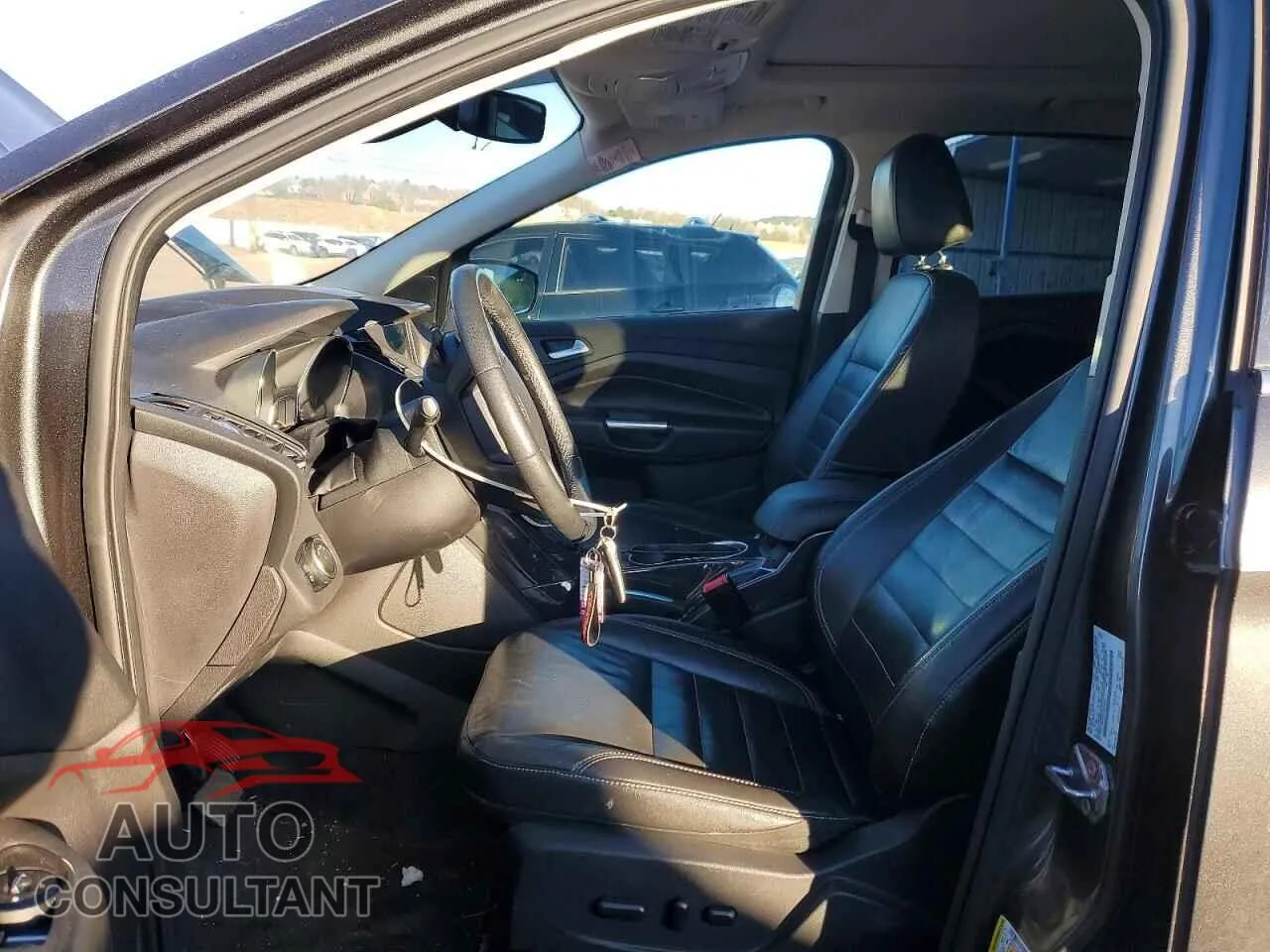 2016 FORD ESCAPE Damaged VIN 1FMCU9J90GUA44954 – exterior detail