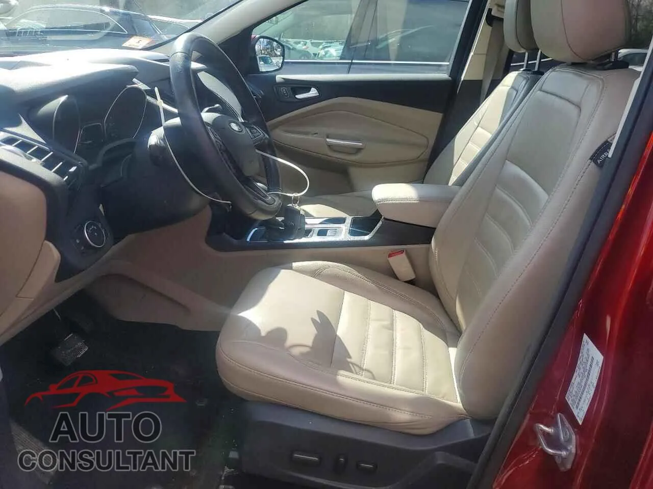 2018 FORD ESCAPE Used VIN 1FMCU9J95JUA38784 – exterior detail