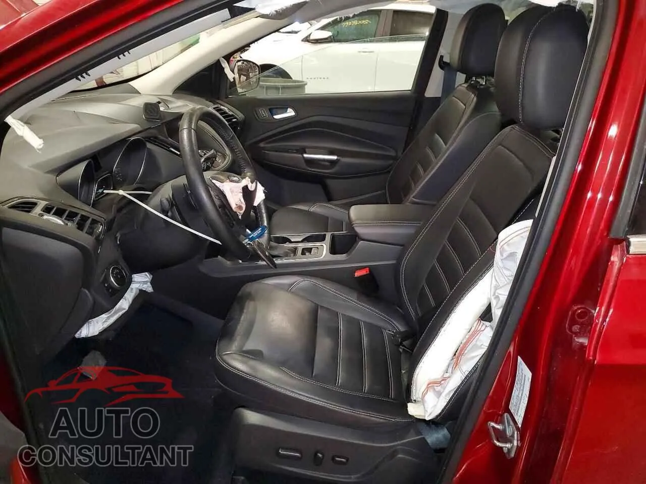 2017 FORD ESCAPE Used VIN 1FMCU9J9XHUA94553 – exterior detail