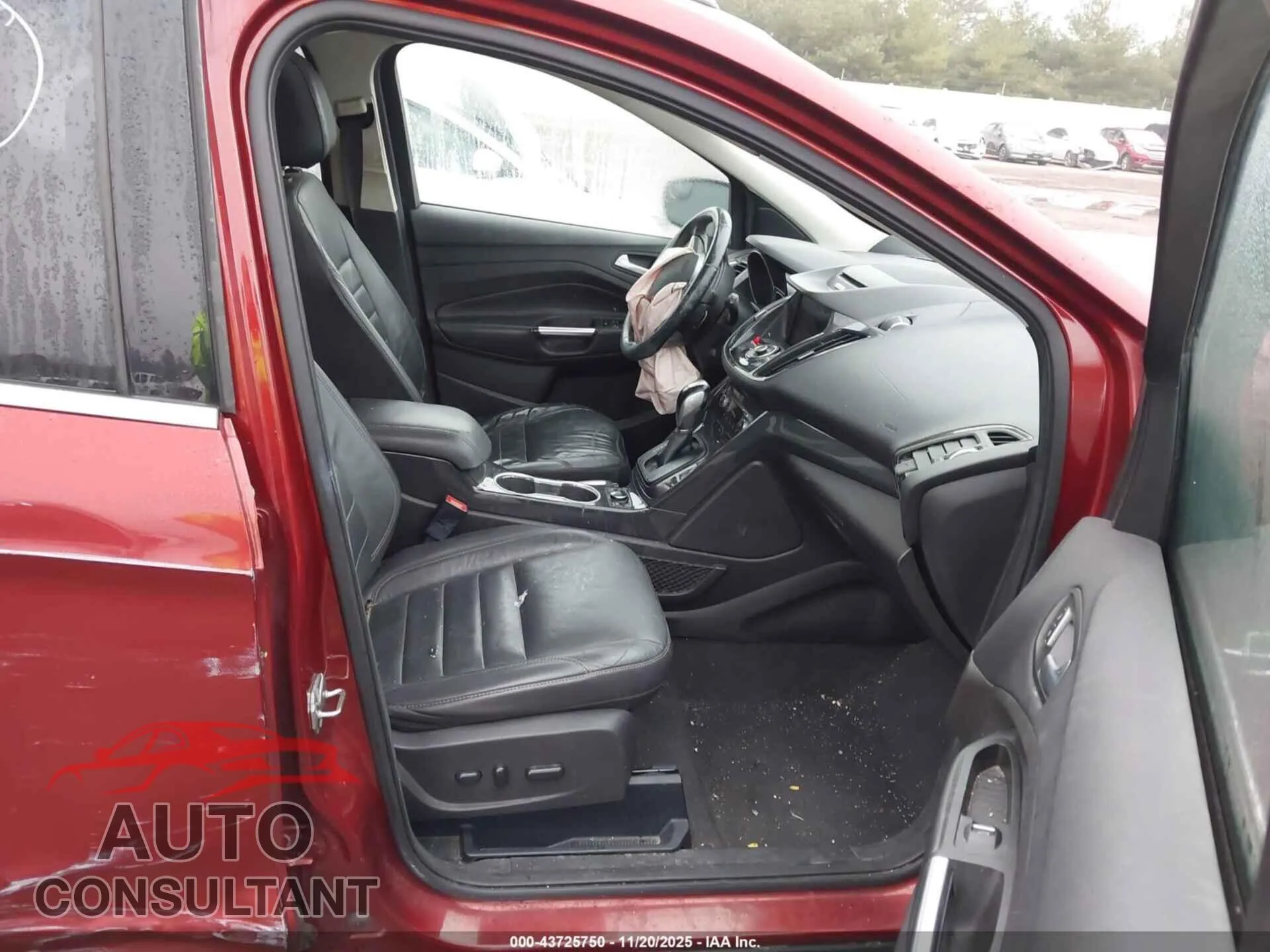 2016 FORD ESCAPE Damaged VIN 1FMCU9JX9GUC36727 – interior seats