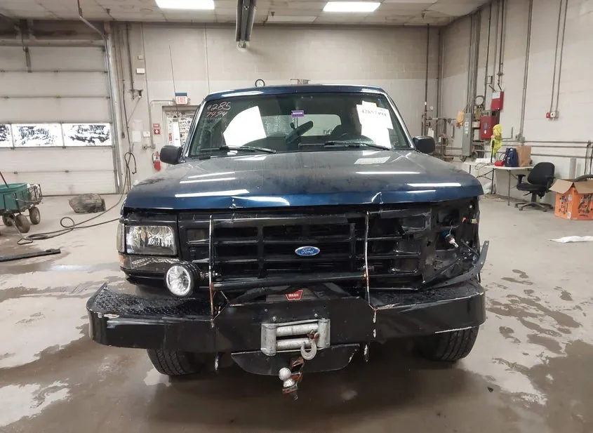 1996 FORD Bronco Used VIN 1FMEU15N3TLB57766 – rear exterior