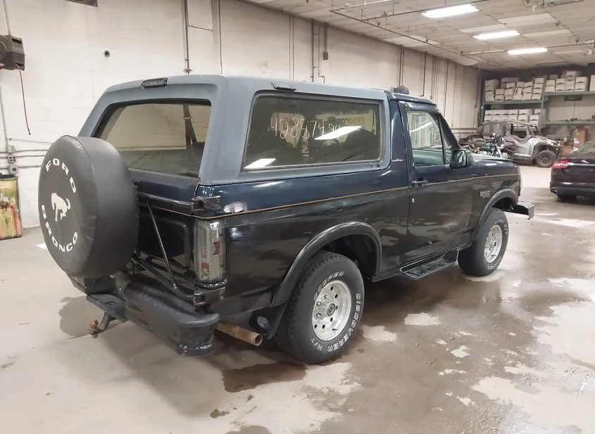 1996 FORD Bronco Used VIN 1FMEU15N3TLB57766 – interior seats