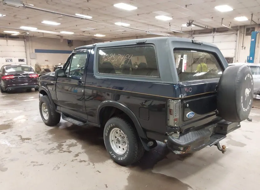1996 FORD Bronco Used VIN 1FMEU15N3TLB57766 – trunk area