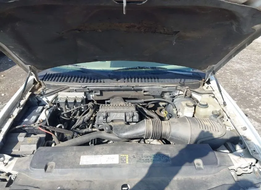 2005 FORD Expedition Used VIN 1FMFU17545LB02540 – side profile