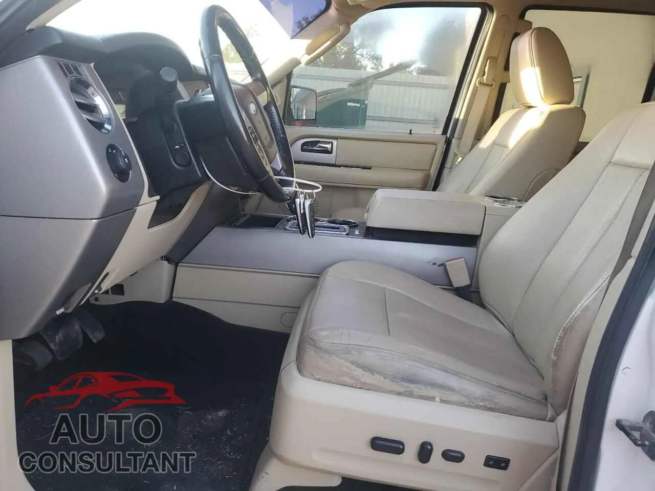 2017 FORD EXPEDITION Damaged VIN 1FMJK2AT2HEA32980 – exterior detail