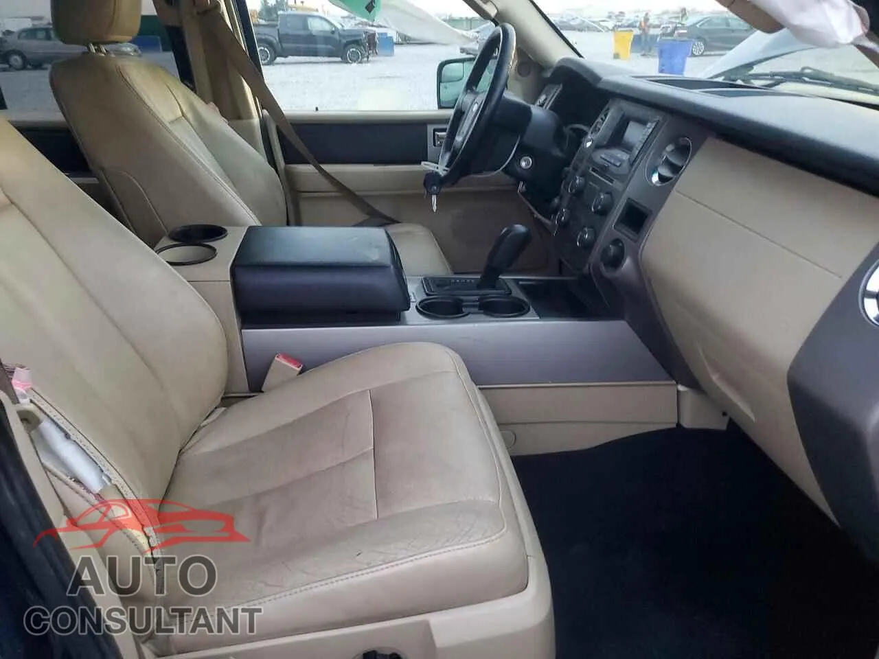 2015 FORD EXPEDITION Damaged VIN 1FMJU1JTXFEF02643 – exterior detail