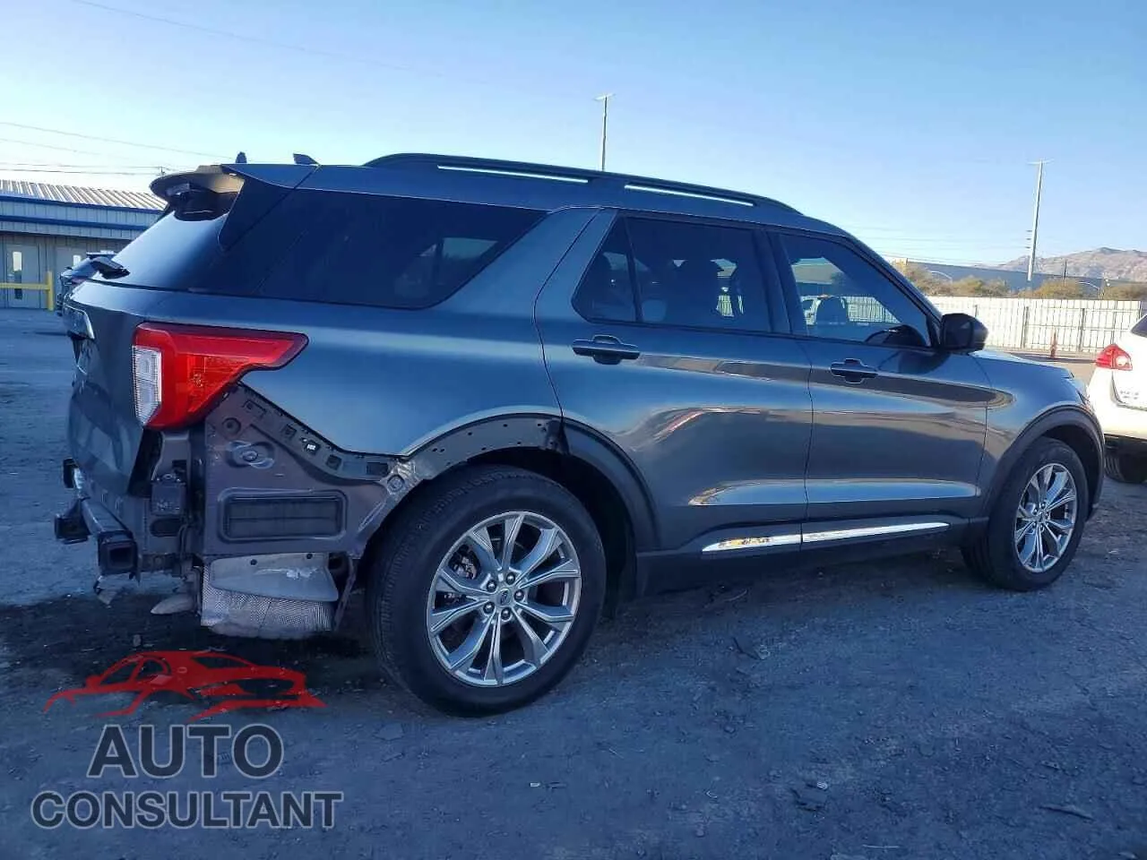 2021 FORD EXPLORER Damaged VIN 1FMSK7DH3MGA16763 – side profile