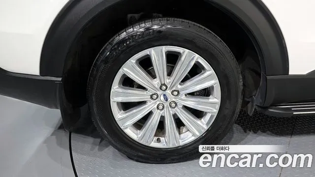 2020 Ford Explorer 6th Gen 2.3 LimIted 4WD Sold VIN 1FMSK8FH3LGD07426 – interior seats