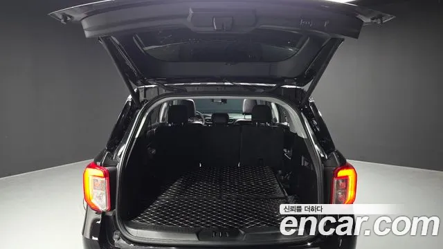 2020 Ford Explorer 6th Gen 2.3 LimIted 4WD Sold VIN 1FMSK8FH4LGC55045 – side profile 2020 Ford Explorer 6th Gen 2.3 LimIted 4WD Sold VIN 1FMSK8FH4LGC55045 – side profile