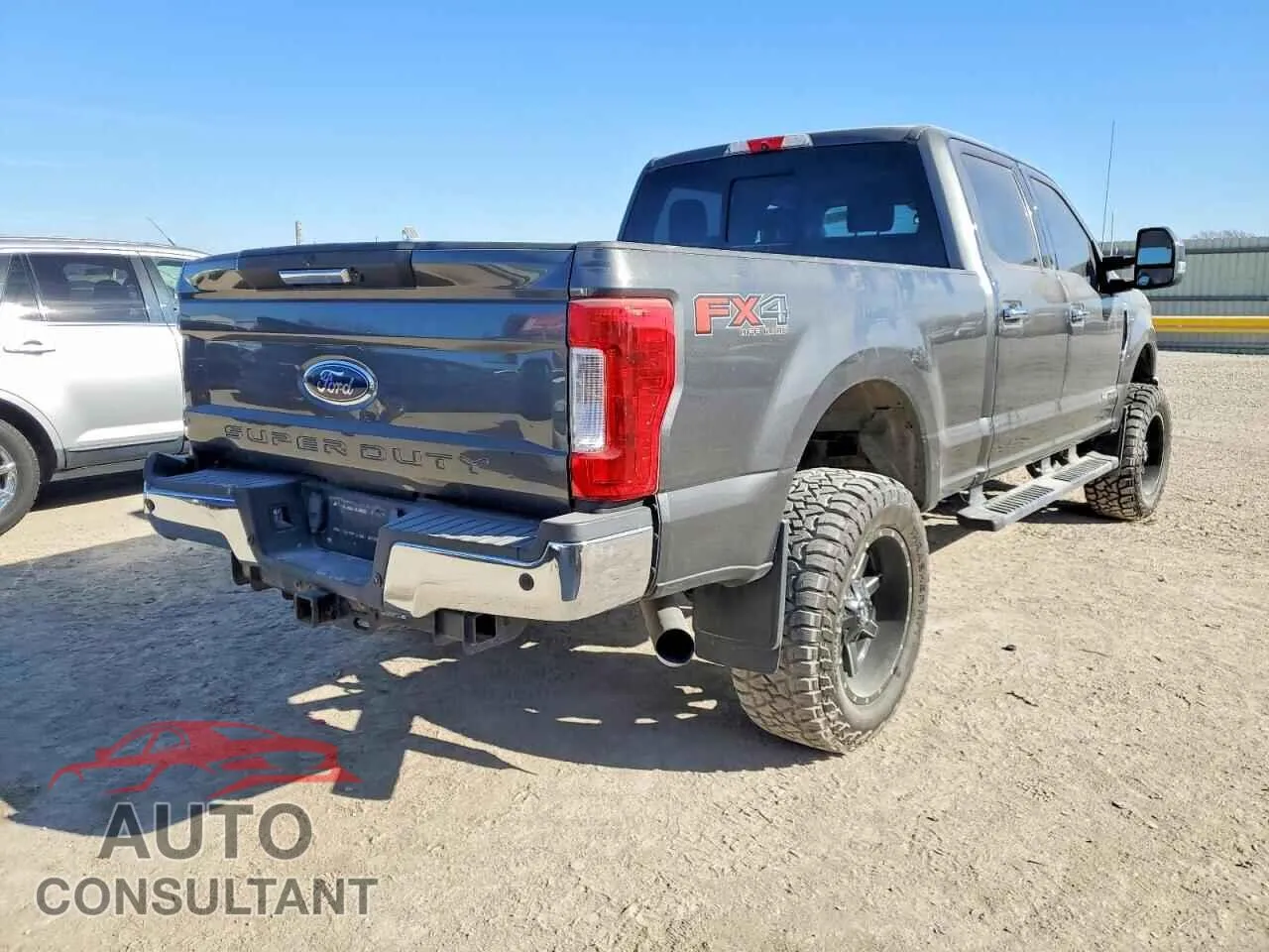 2018 FORD F250 Damaged VIN 1FT7W2BT2JEC40431 – side profile