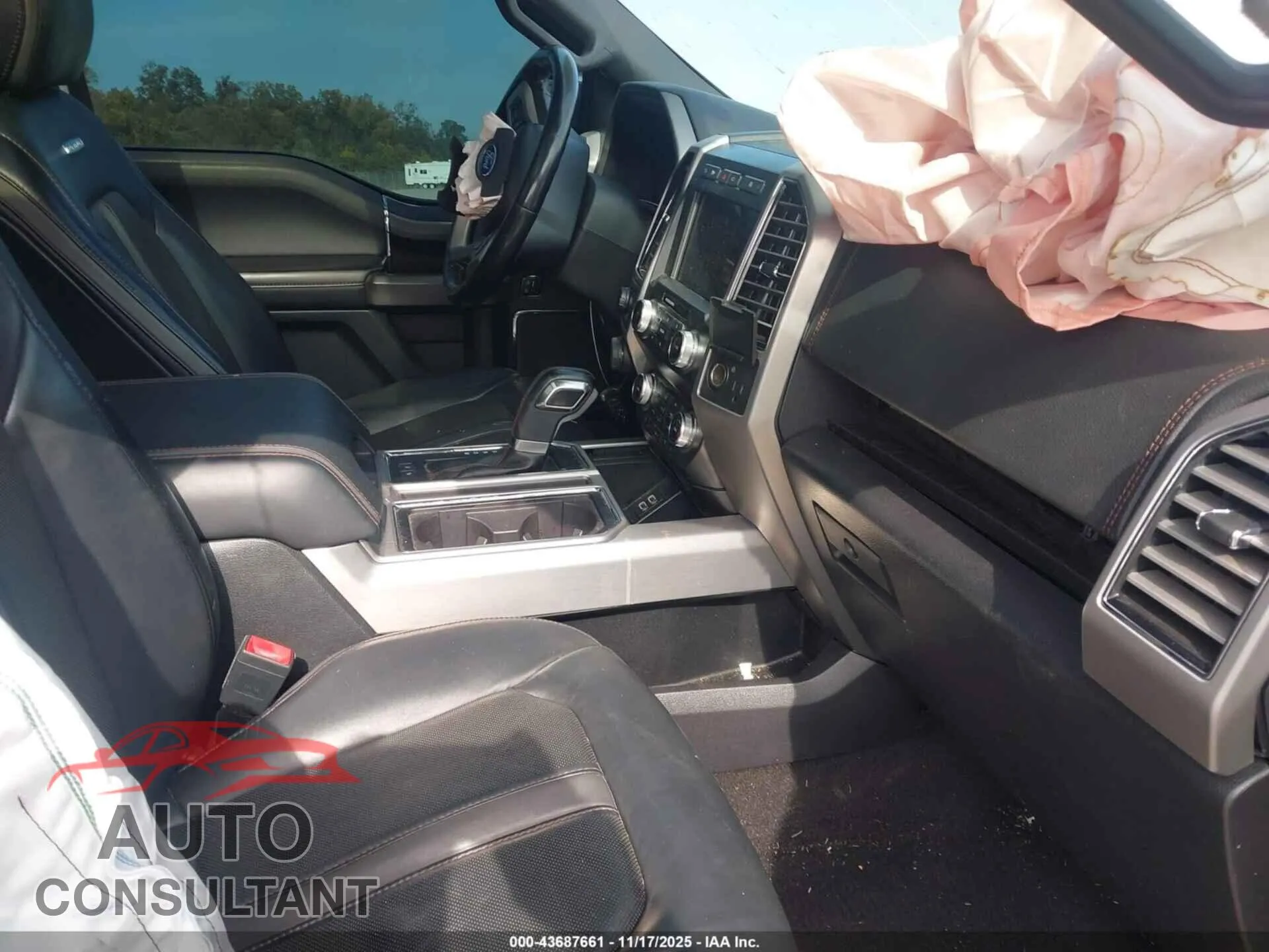 2019 FORD F-150 Damaged VIN 1FTEW1E55KFC60506 – interior seats